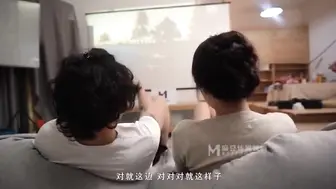 爱上陪玩小姐姐 初次见面就坠入爱河