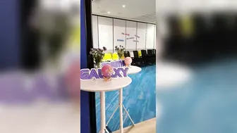 性感丝袜美腿又长又细 美乳小蛮腰 大鸡巴吃好 爽骚御姐被操翻 狼友无套内射 喜欢骑乘